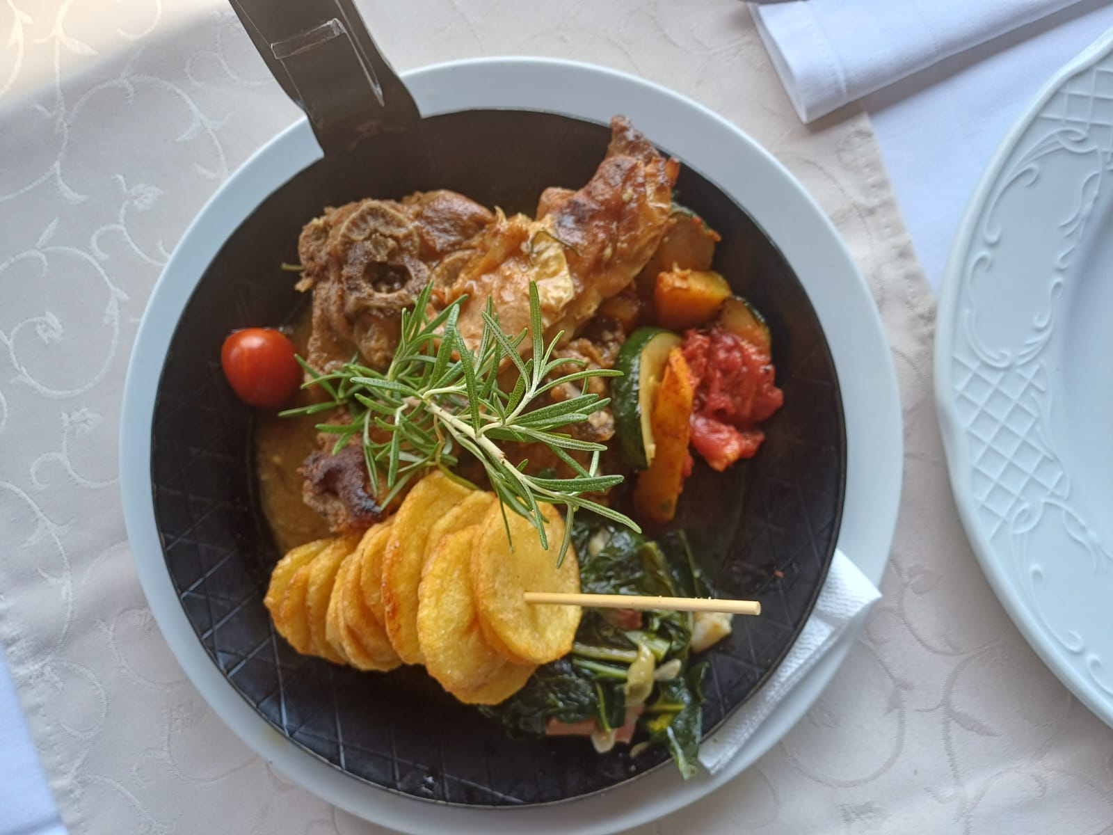 WhatsApp Image 2025-11-23 at 22.56.34